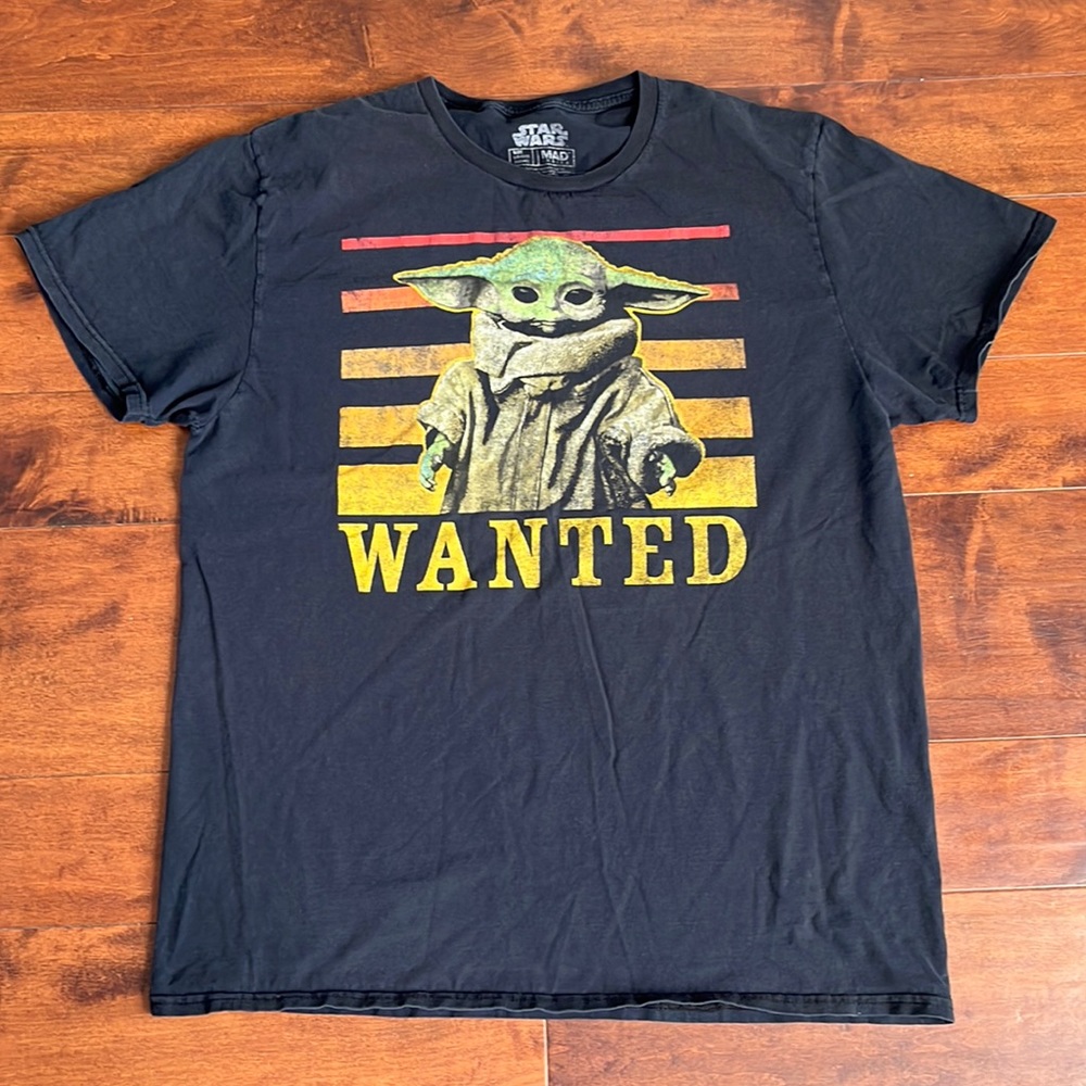 Mens The child mandalorian tee shirt